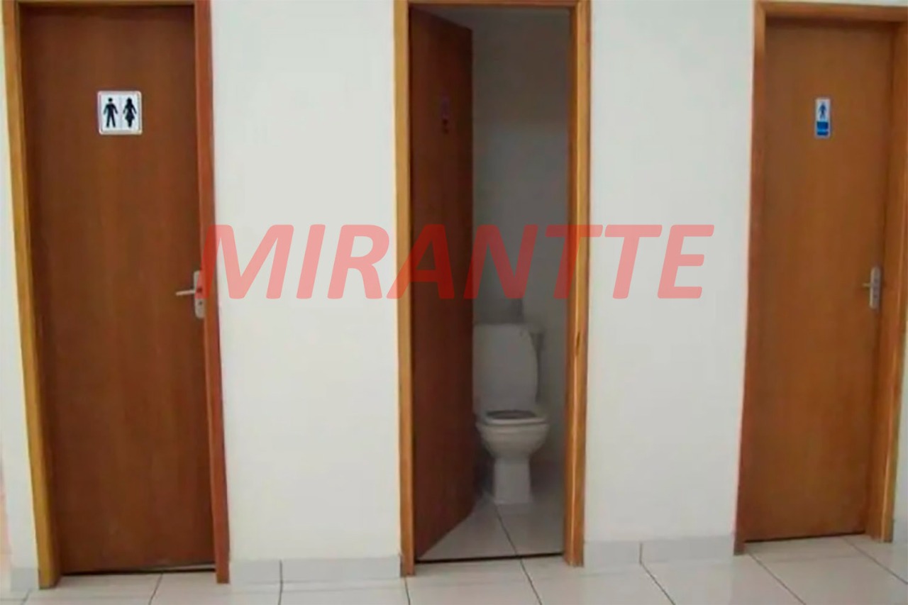 Comercial de 372m² em Carandiru