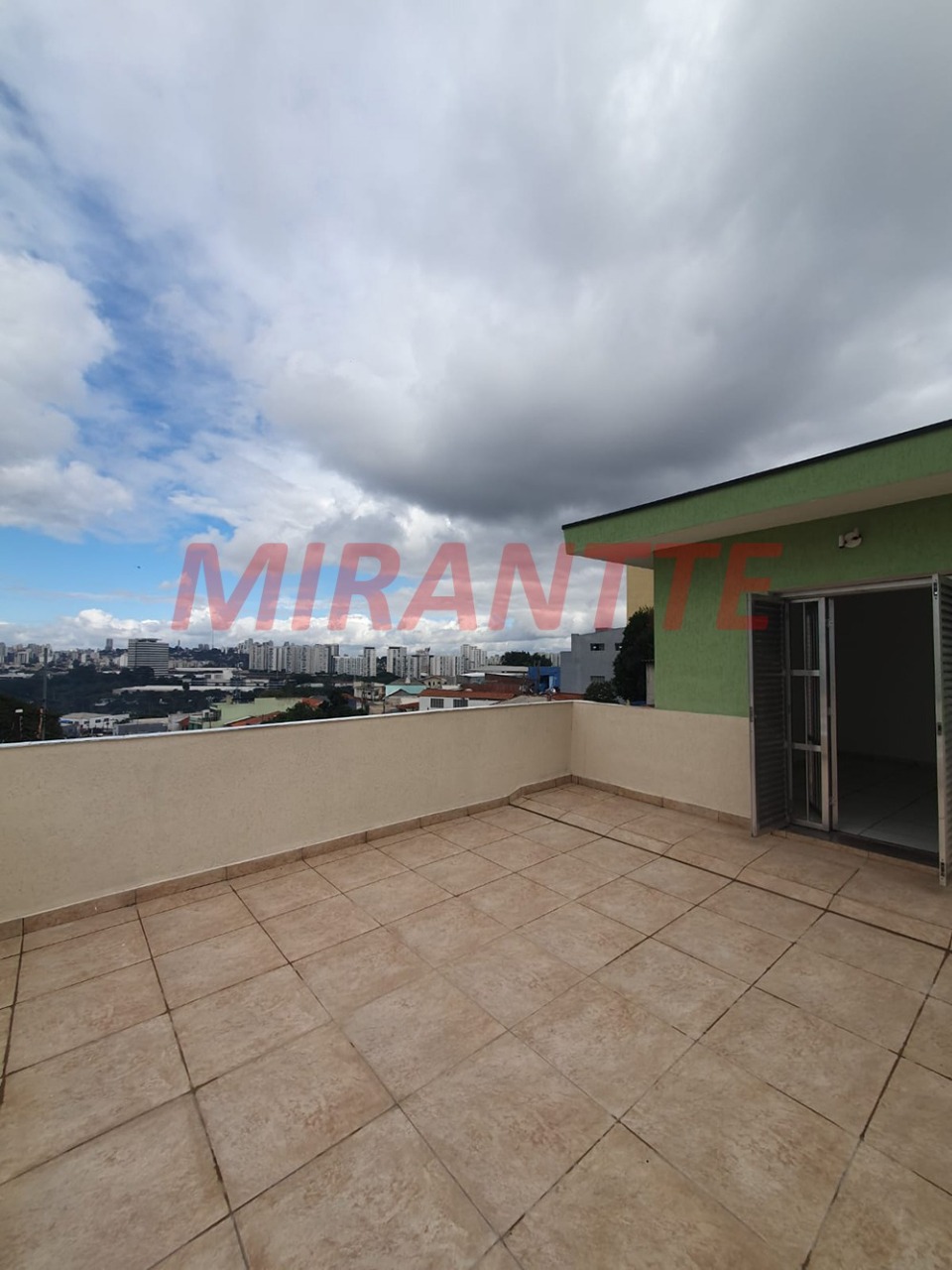 Sobrado de 158m² com 3 quartos em Piqueri