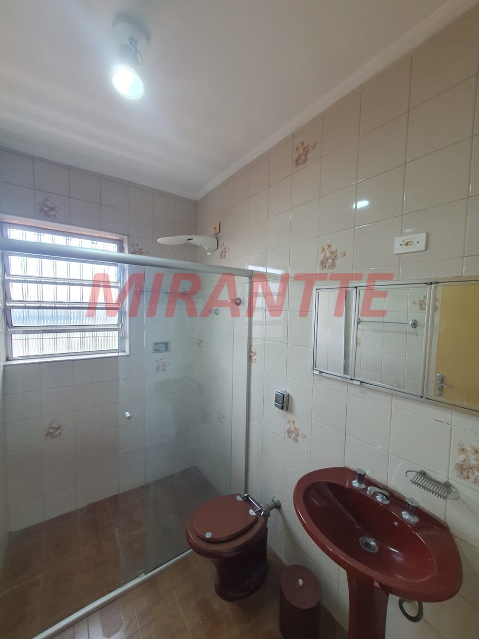 Sobrado de 158m² com 3 quartos em Piqueri