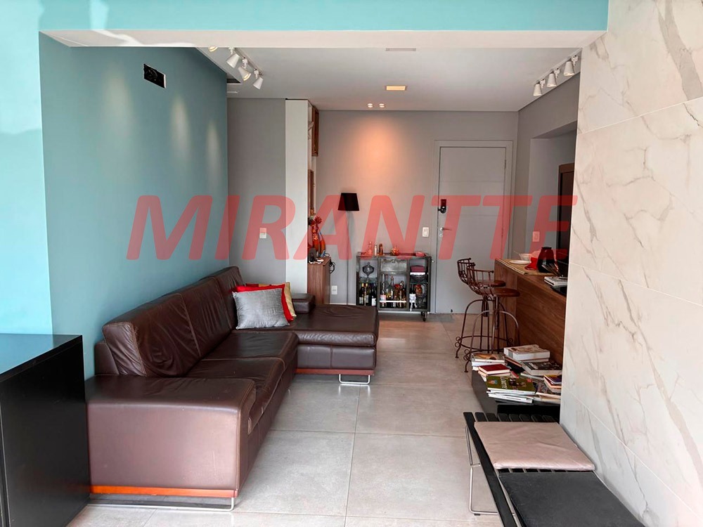 Apartamento de 71m² com 2 quartos em Santa Teresinha