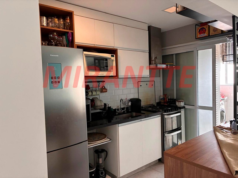 Apartamento de 71m² com 2 quartos em Santa Teresinha
