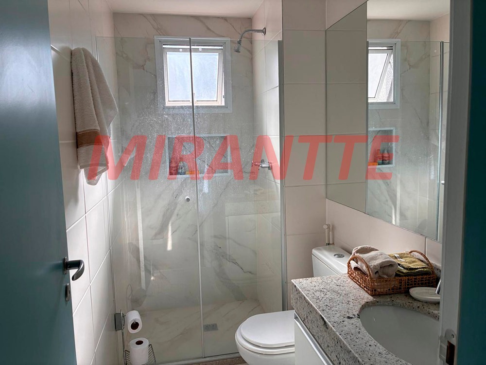 Apartamento de 71m² com 2 quartos em Santa Teresinha