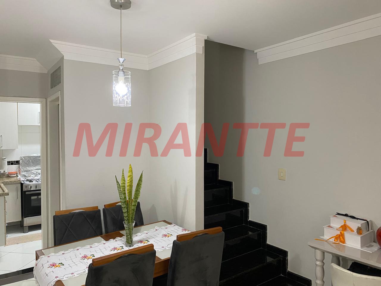 Cond. fechado de 130m² com 3 quartos em Vila Mazzei