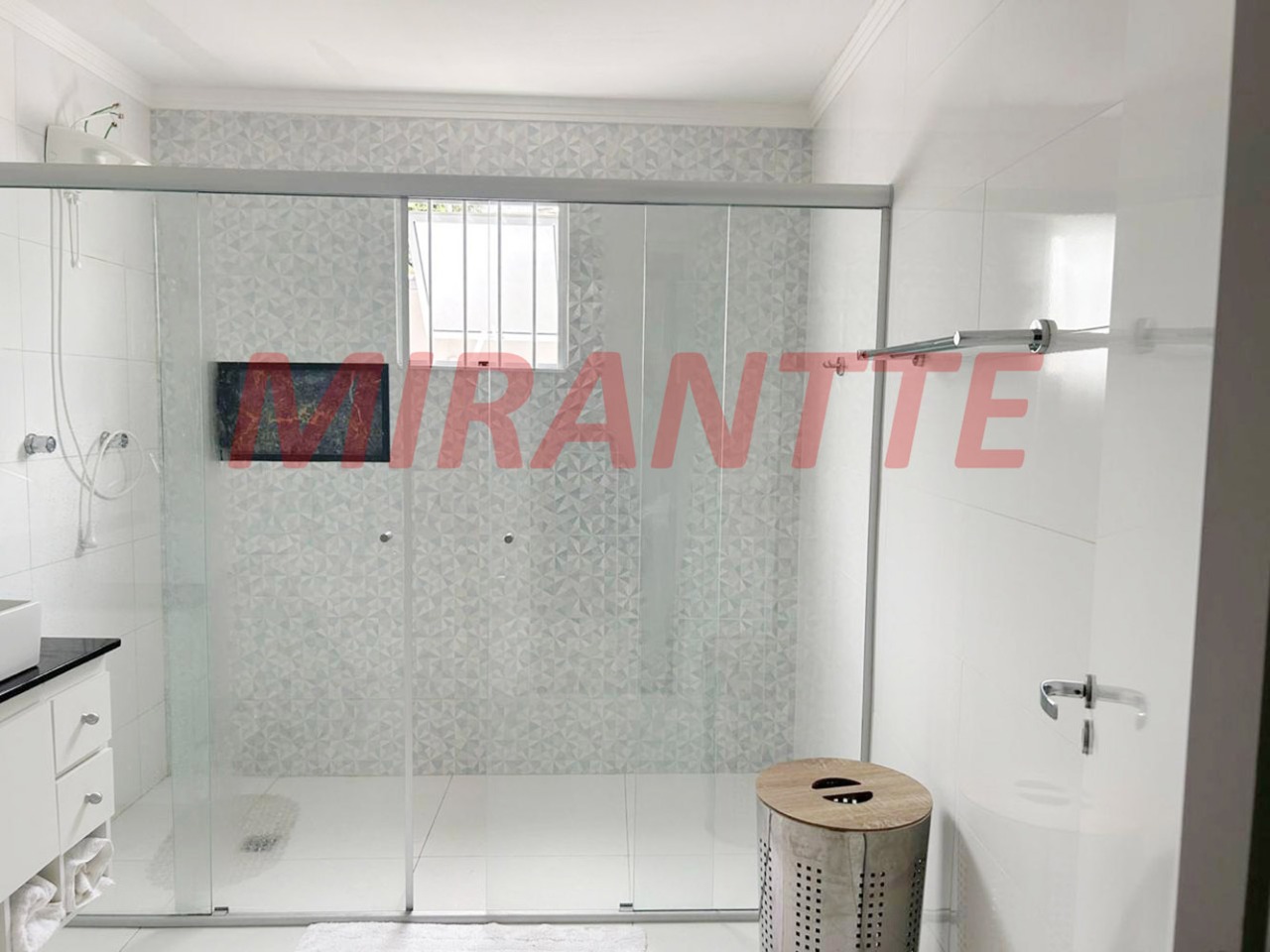 Sobrado de 165m² com 3 quartos em Jardim Japão