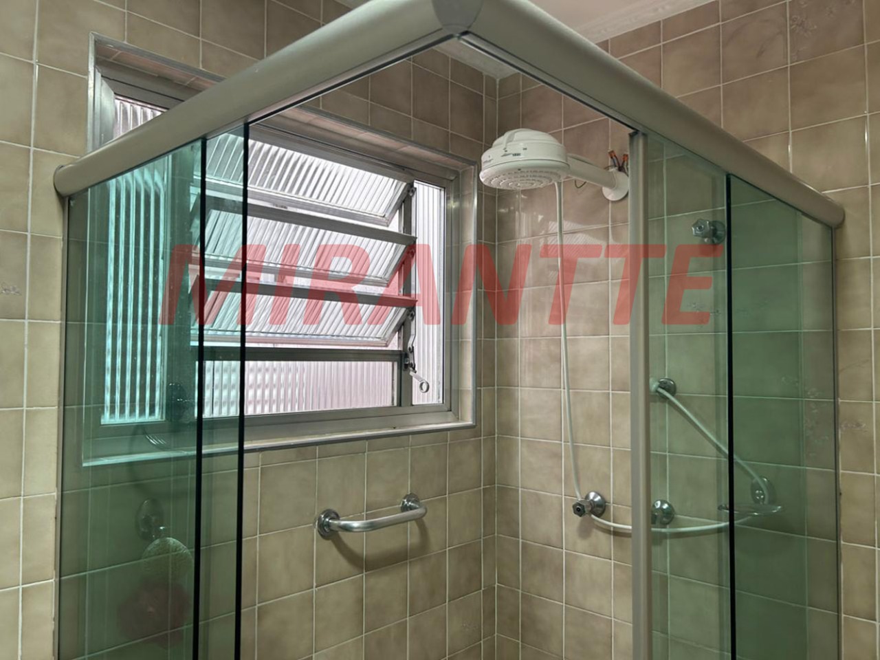Sobrado de 165m² com 3 quartos em Jardim Japão