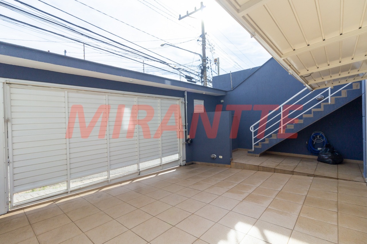 Sobrado de 321m² com 4 quartos em Santa Teresinha