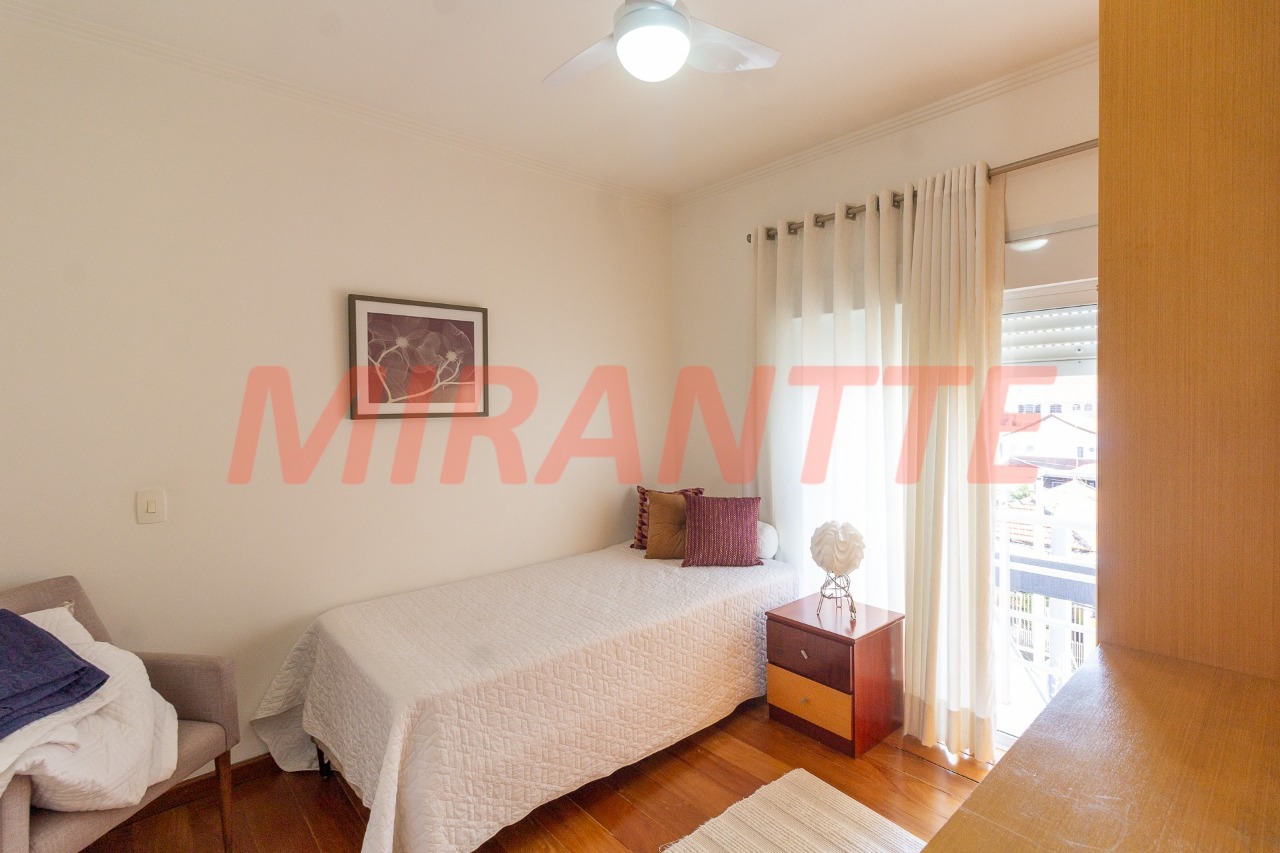 Sobrado de 321m² com 4 quartos em Santa Teresinha