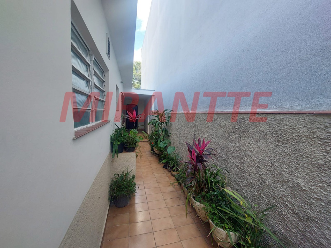 Casa terrea de 92m² com 2 quartos em Parque Edu Chaves