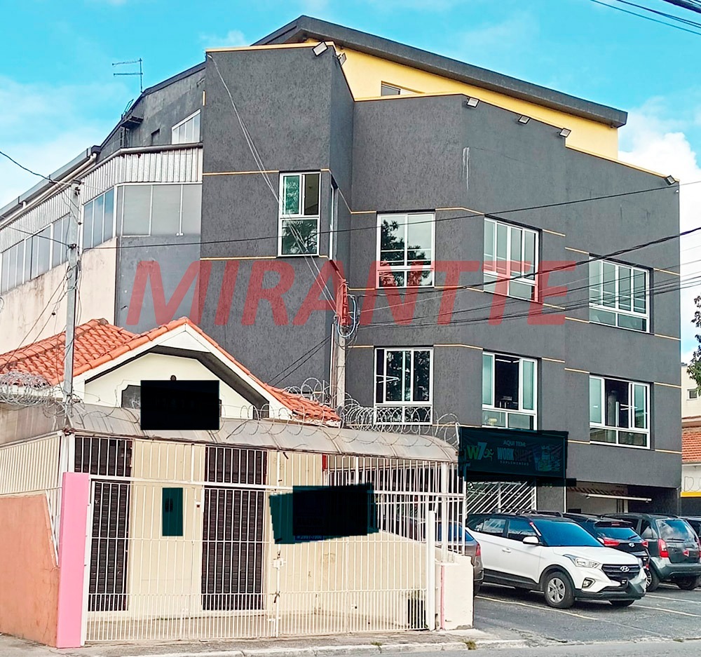 Comercial de 1600m² em Jaçana