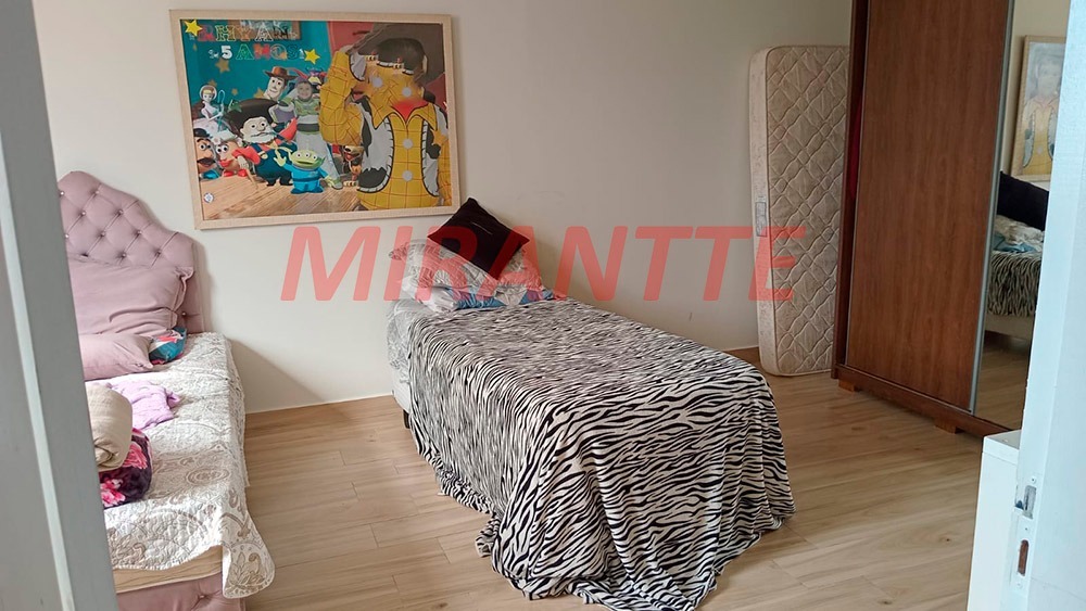 Comercial de 1600m² em Jaçana