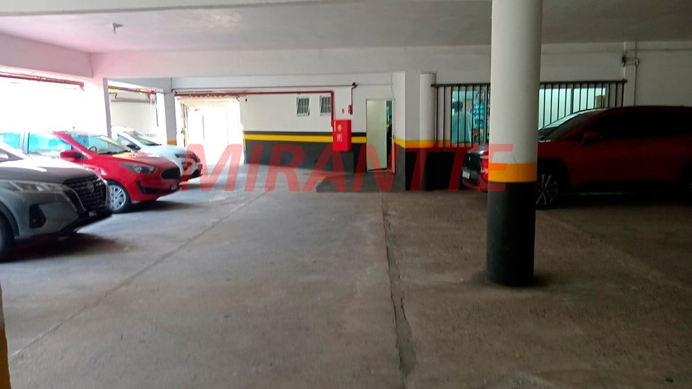 Comercial de 1600m² em Jaçana
