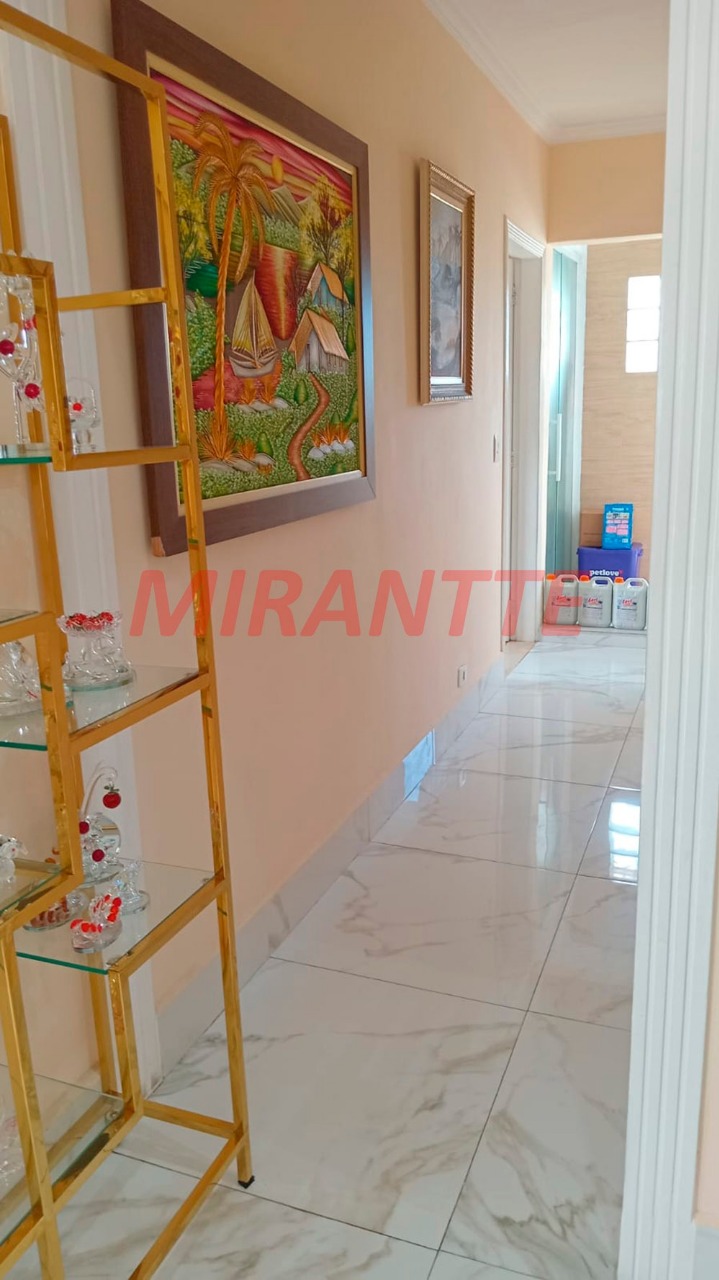 Comercial de 1600m² em Jaçana