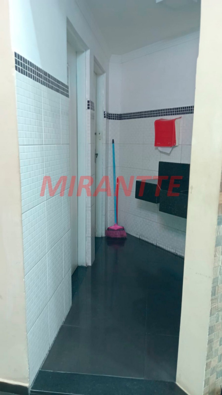 Comercial de 1600m² em Jaçana