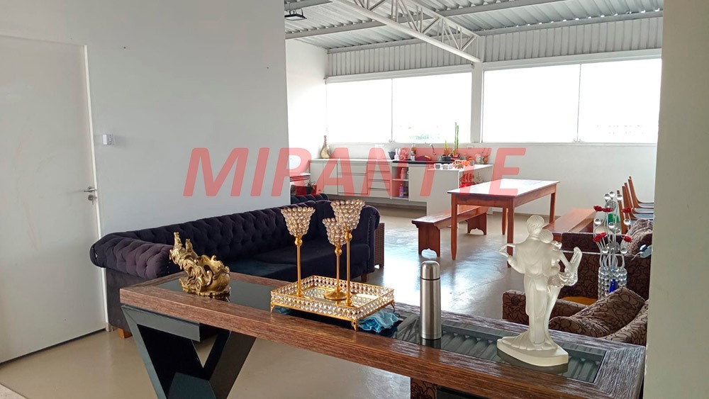 Comercial de 1600m² em Jaçana