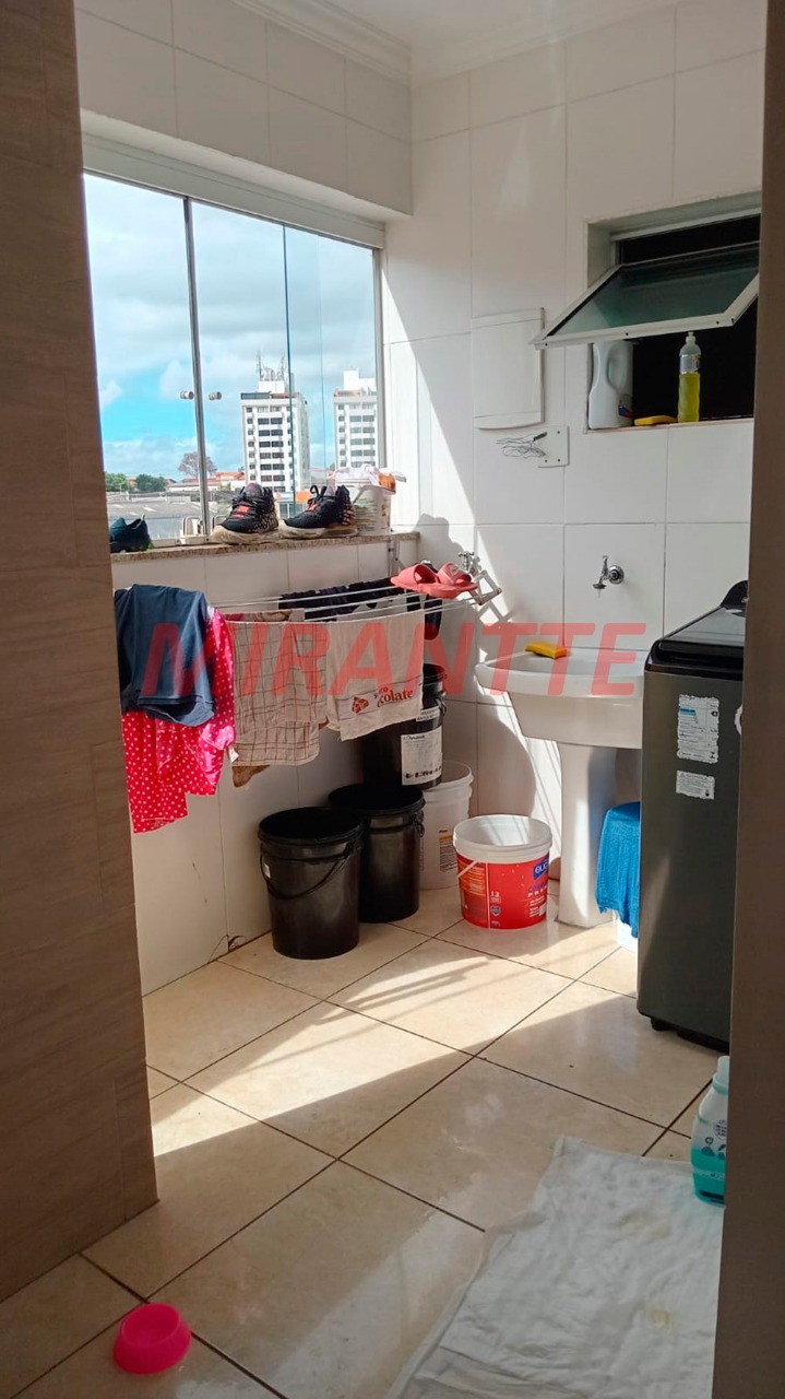 Comercial de 1600m² em Jaçana