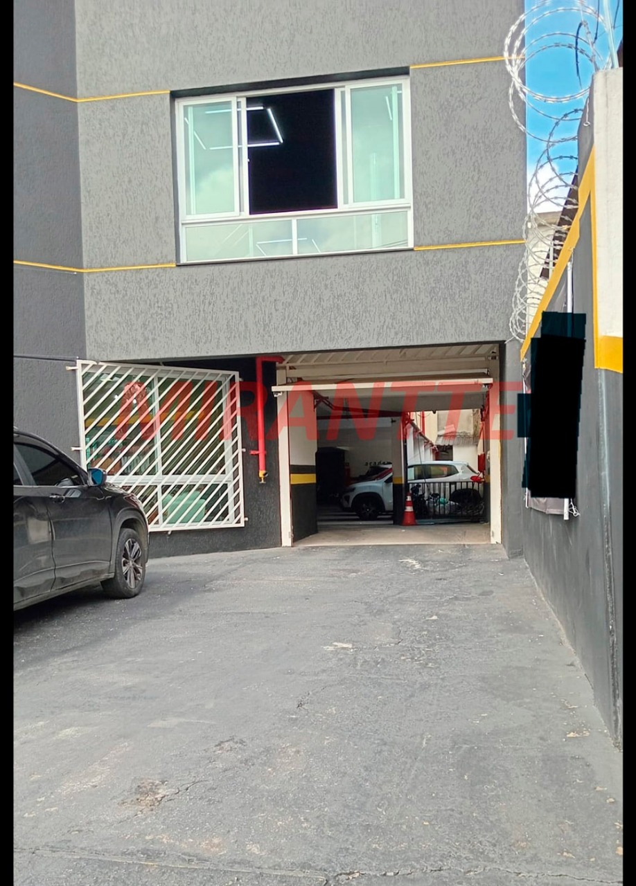 Comercial de 1600m² em Jaçana