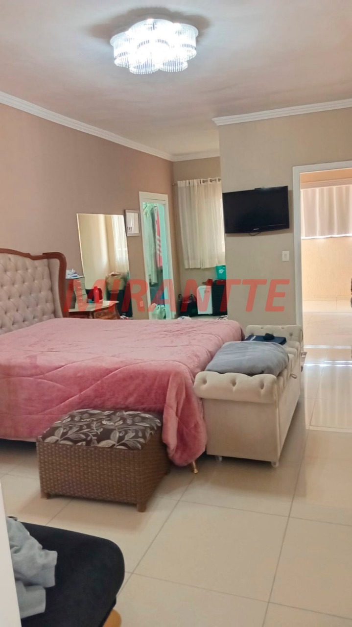 Comercial de 1600m² em Jaçana
