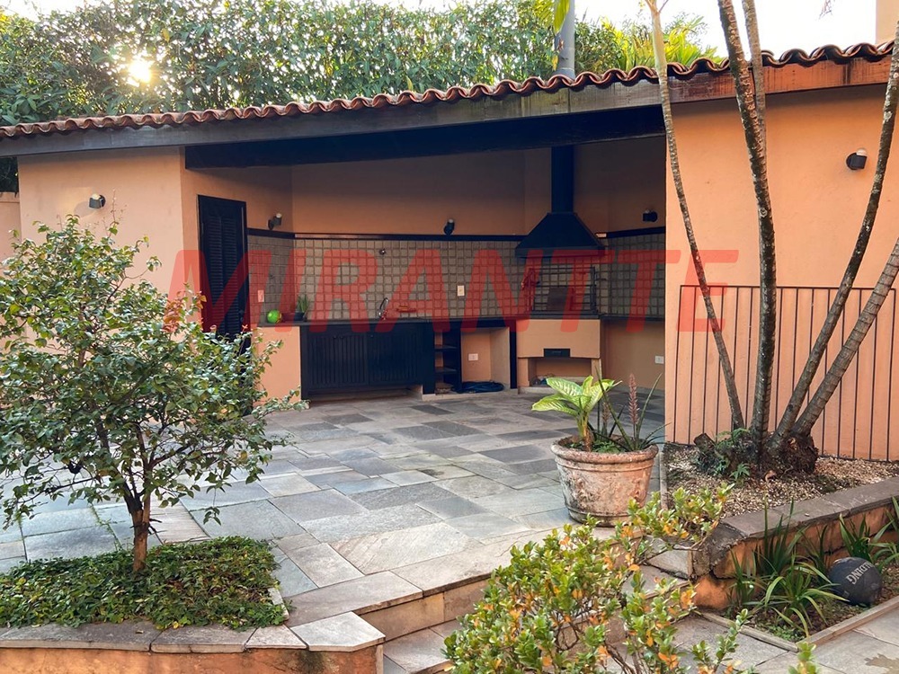 Casa terrea de 340m² com 4 quartos em Butantã