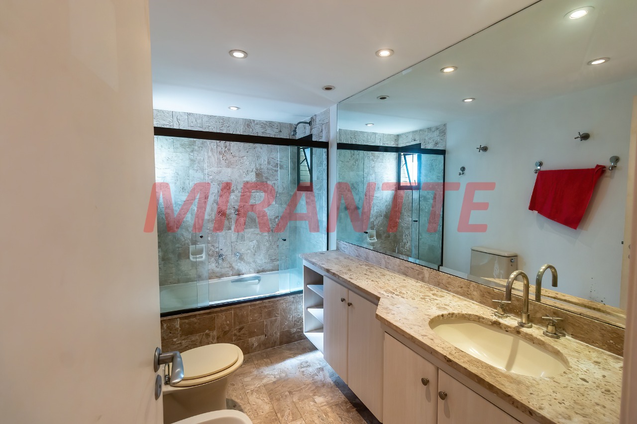 Apartamento de 240m² com 3 quartos em Itaim Bibi