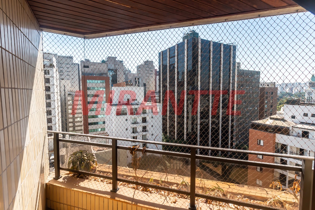 Apartamento de 240m² com 3 quartos em Itaim Bibi