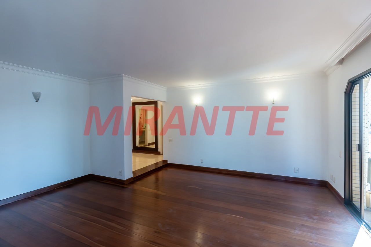 Apartamento de 240m² com 3 quartos em Itaim Bibi