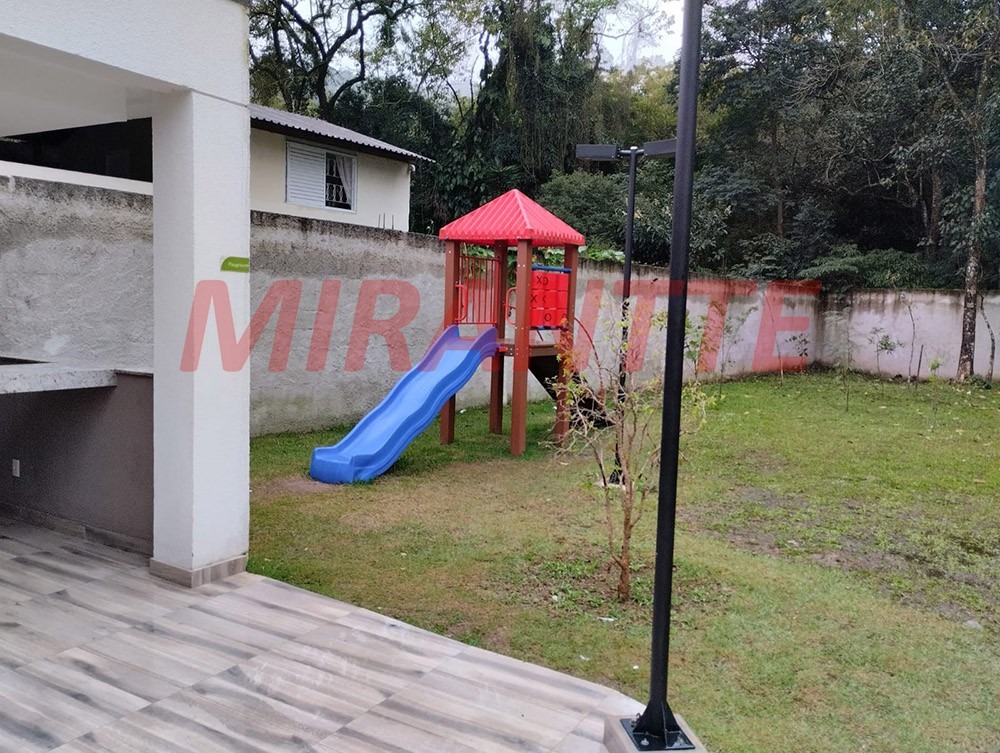 Apartamento de 42m² com 2 quartos em Horto Florestal