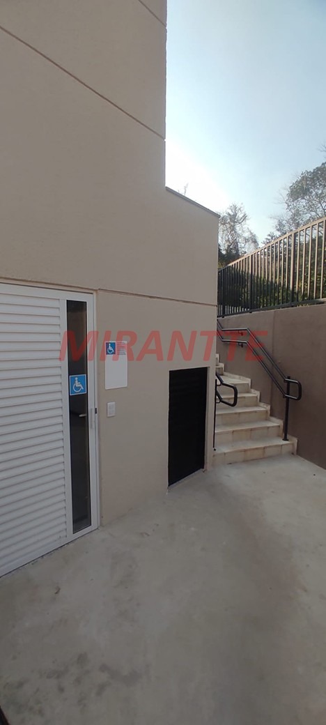 Apartamento de 42m² com 2 quartos em Horto Florestal