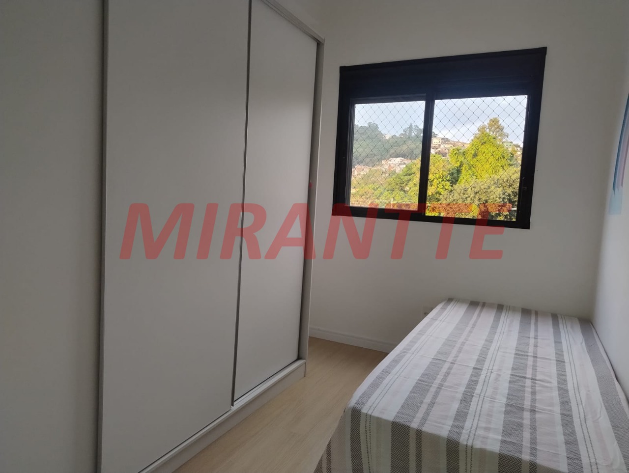 Apartamento de 42m² com 2 quartos em Horto Florestal
