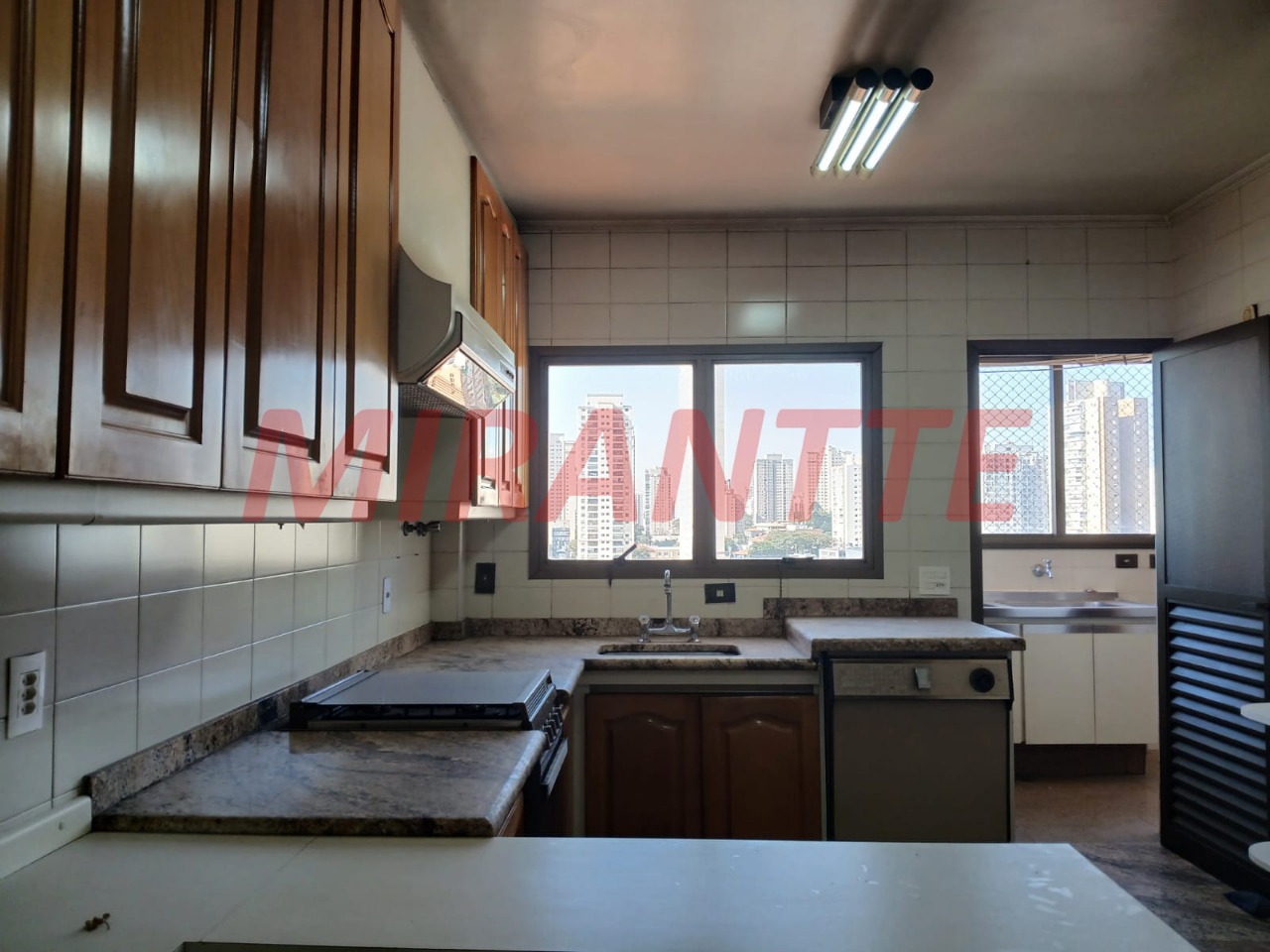 Apartamento de 167m² com 3 quartos em Alto da Lapa