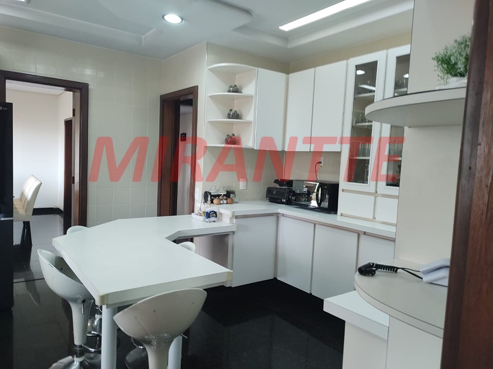 Apartamento de 300m² com 5 quartos em Santana