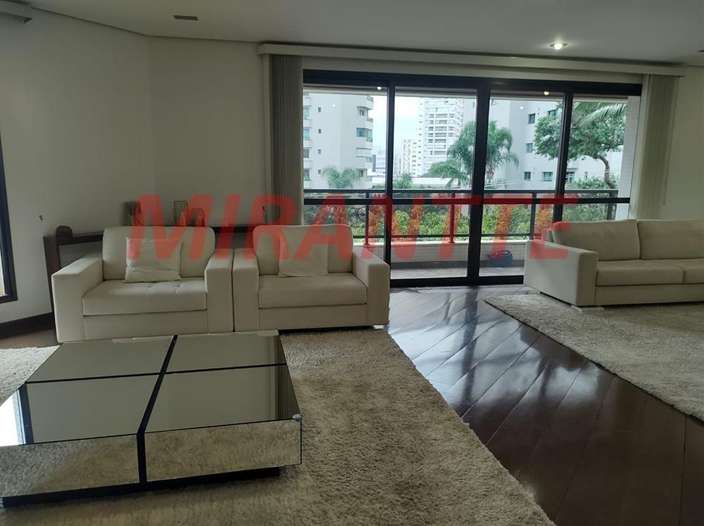 Apartamento de 300m² com 5 quartos em Santana