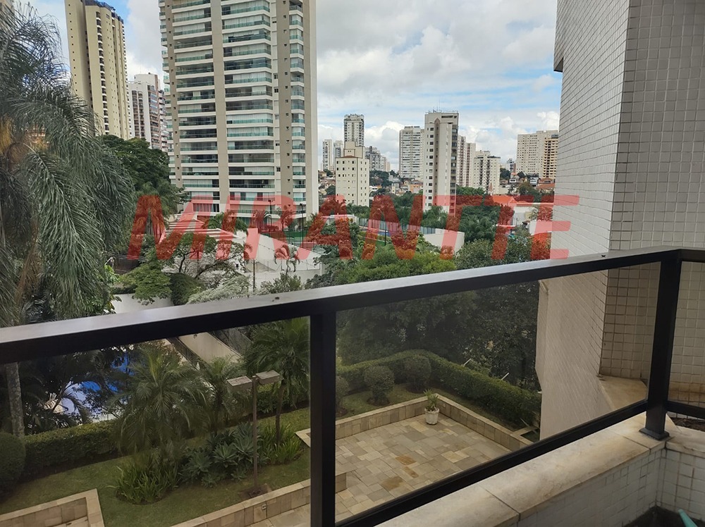 Apartamento de 300m² com 5 quartos em Santana