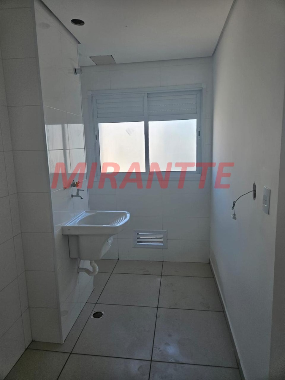 Apartamento de 45m² com 2 quartos em Vila Mazzei