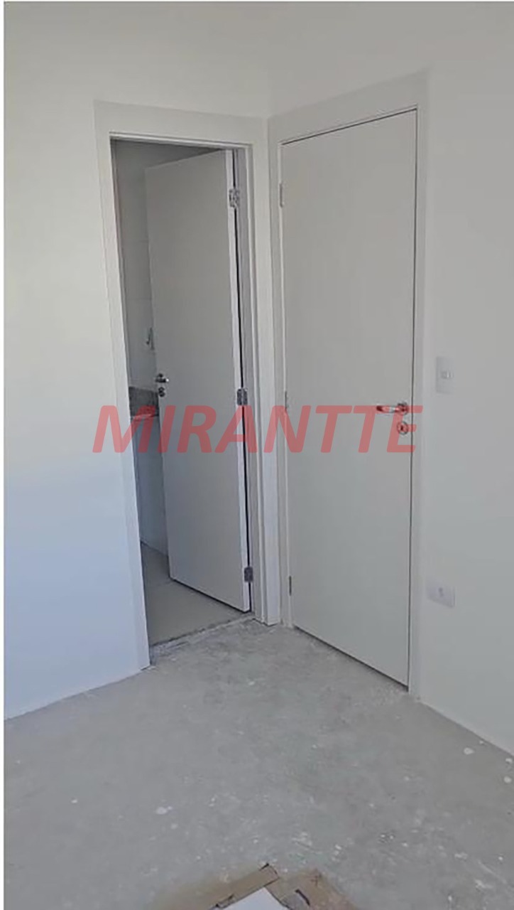 Apartamento de 45m² com 2 quartos em Vila Mazzei