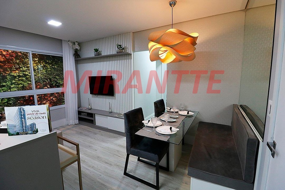 Apartamento de 45m² com 2 quartos em Vila Mazzei