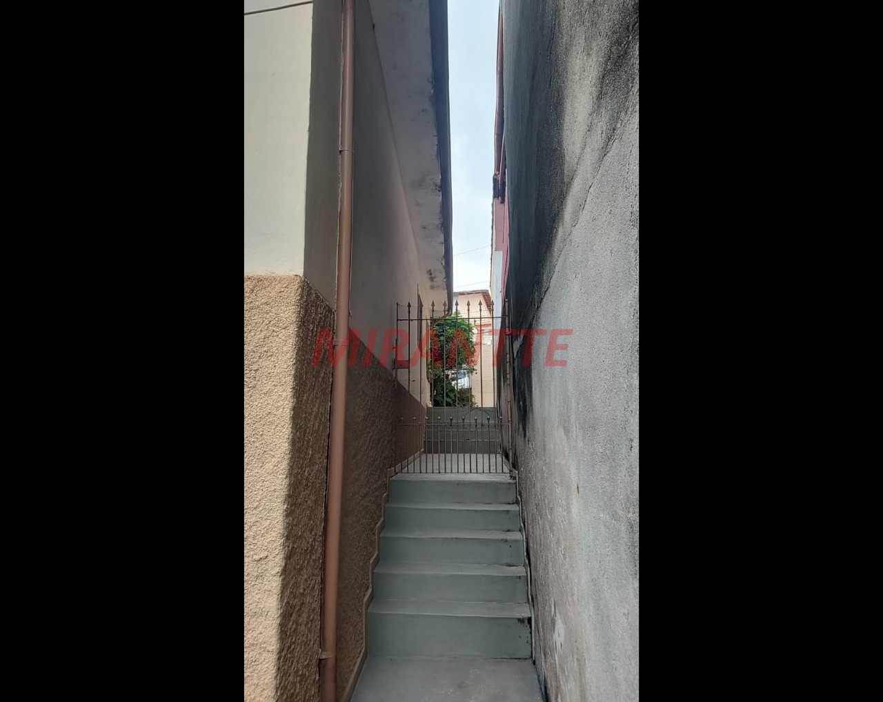Casa terrea de 118m² com 4 quartos em Parque Casa De Pedra
