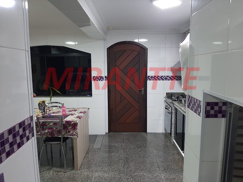 Sobrado de 122m² com 4 quartos em Vila Albertina