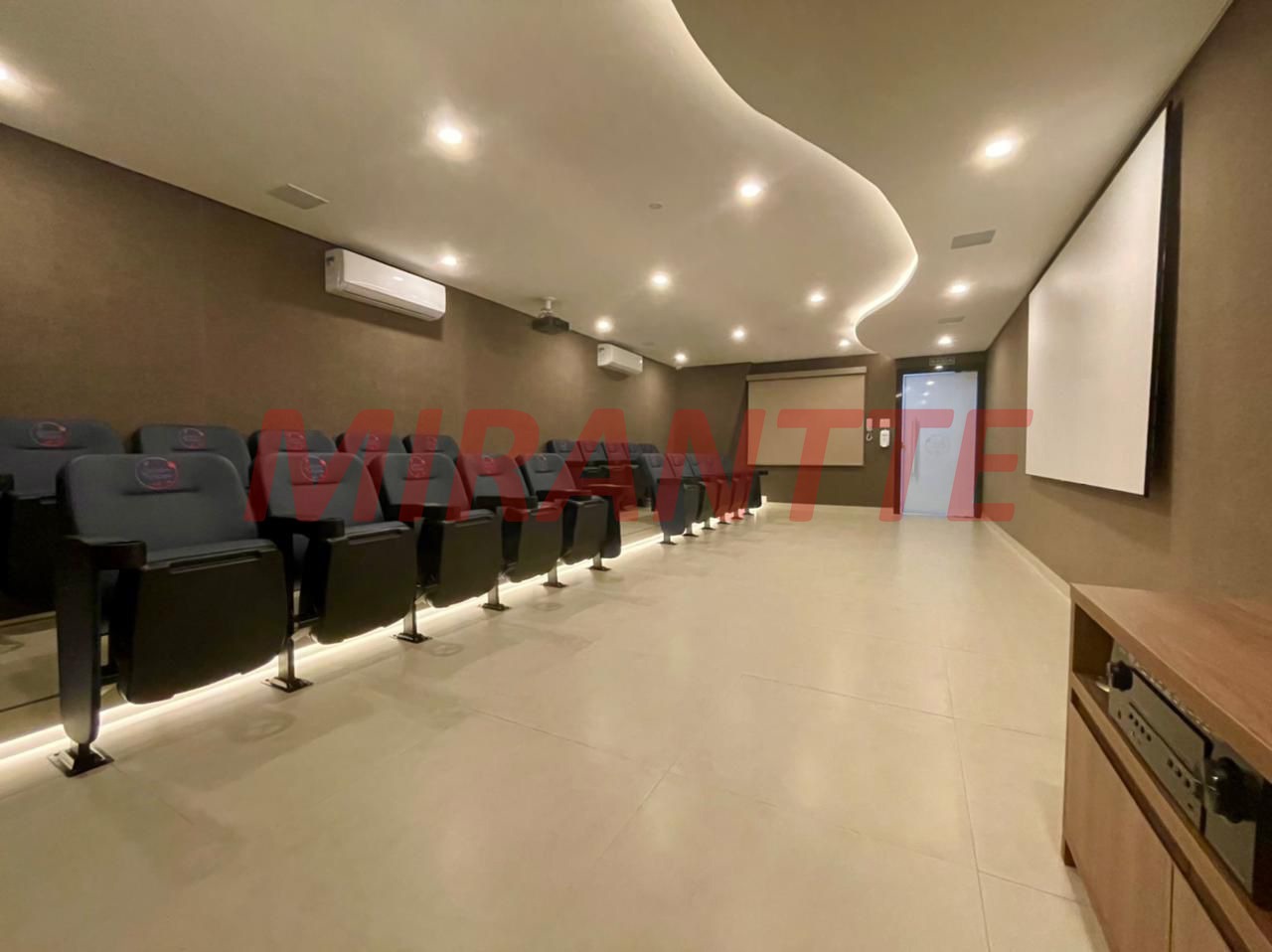 Apartamento de 130m² com 2 quartos em Caiçara