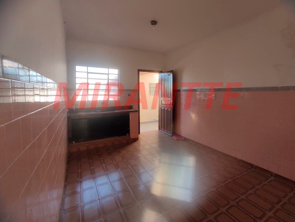 Casa terrea de 71m² com 2 quartos em Parque Casa De Pedra