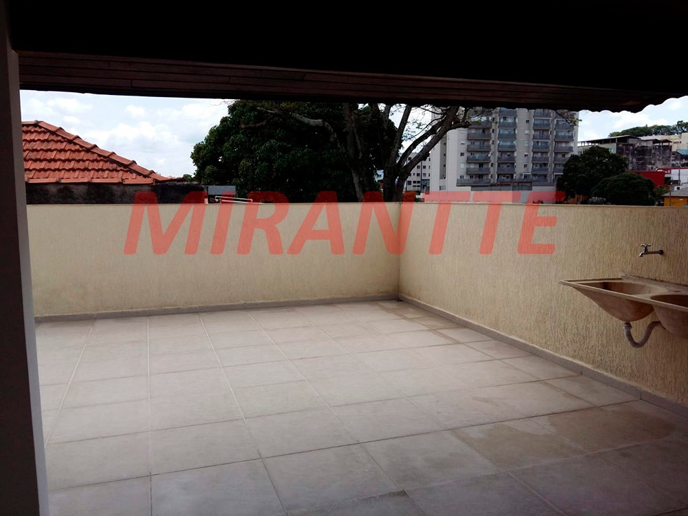 Sobrado de 420m² com 9 quartos em Vila Nivi