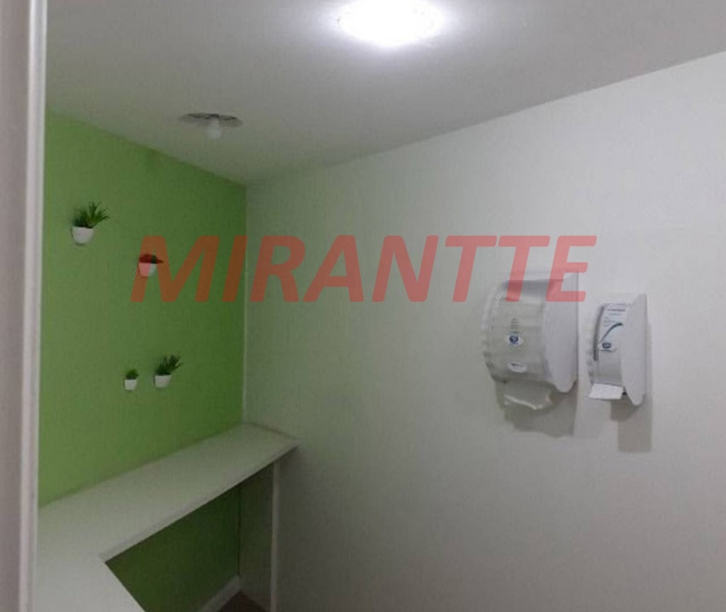 Conjunto comercial de 204m² em Cidade Monções