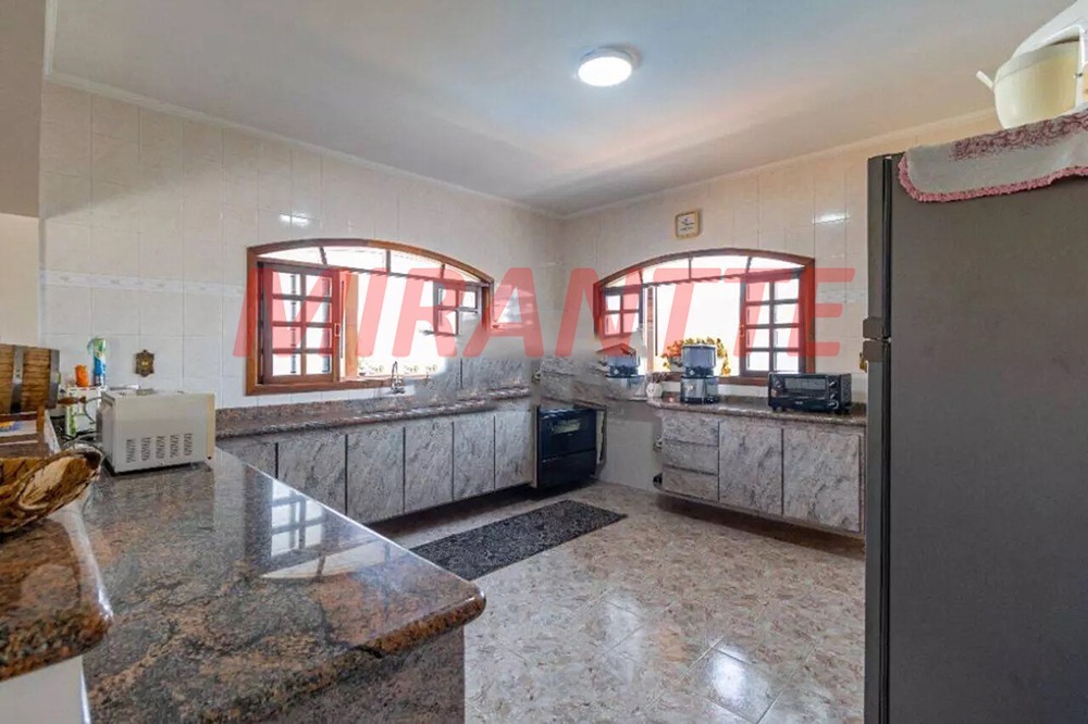 Chácara de 500m² com 3 quartos em Chacaras Bela Vista