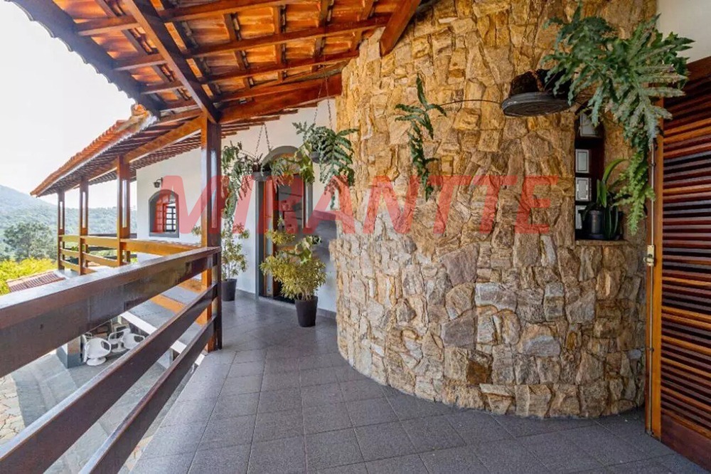Chácara de 500m² com 3 quartos em Chacaras Bela Vista