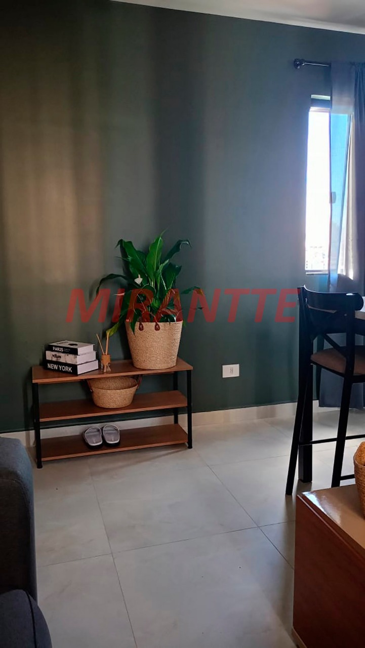 Apartamento de 46m² com 2 quartos em Chora Menino