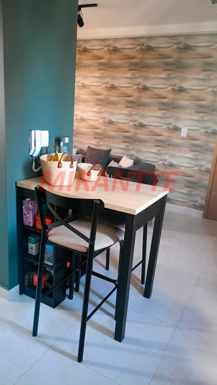 Apartamento de 46m² com 2 quartos em Chora Menino