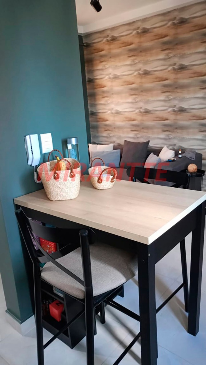 Apartamento de 46m² com 2 quartos em Chora Menino