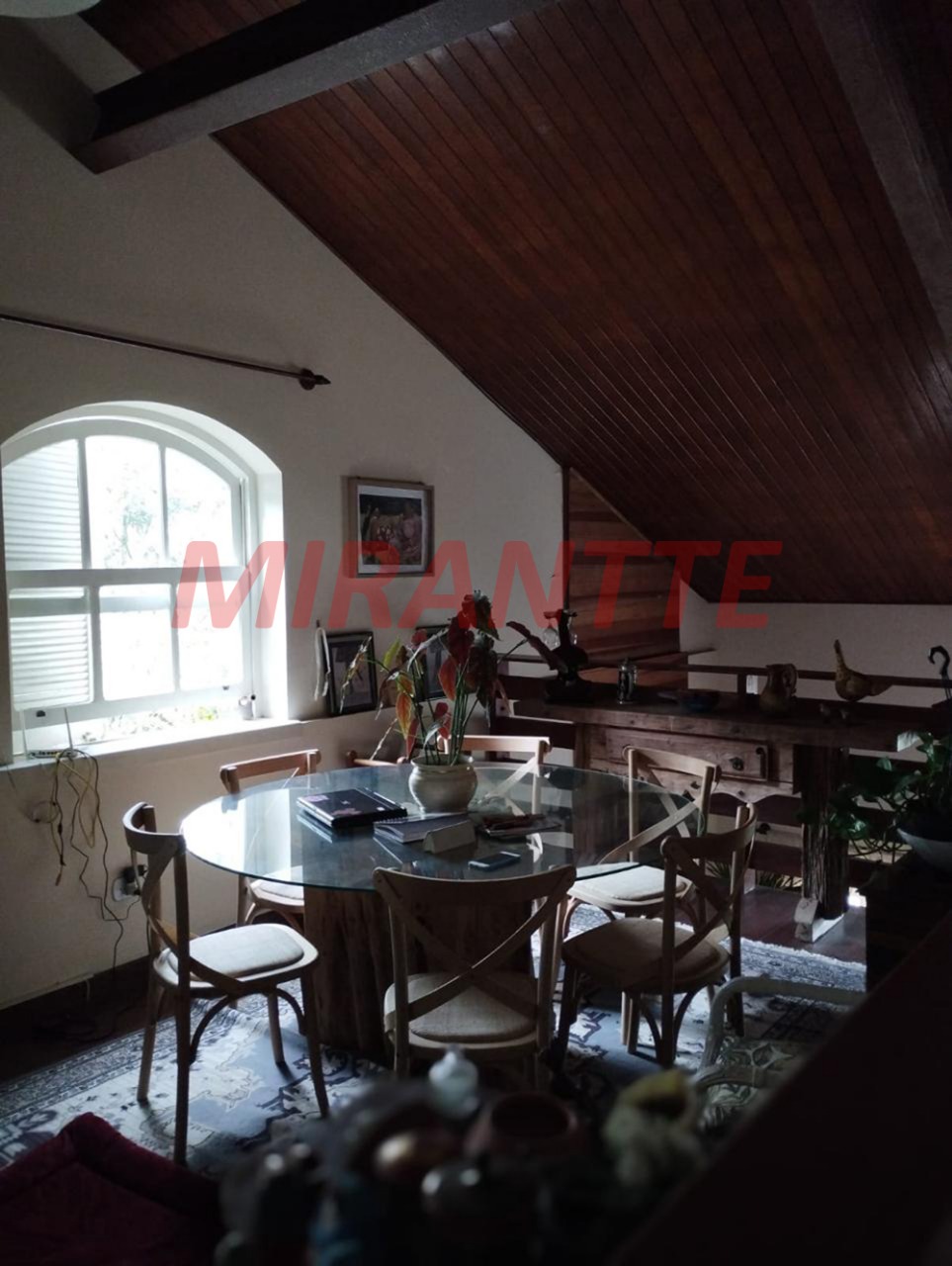 Cond. fechado de 500m² com 4 quartos em SANTA INÊS
