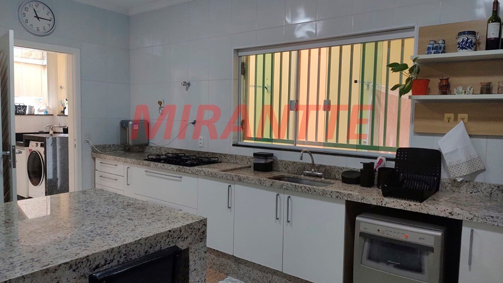 Sobrado de 149m² com 3 quartos em Chora Menino