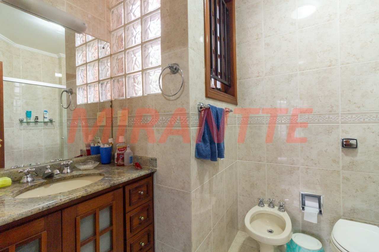 Cond. fechado de 1106m² com 12 quartos em Tremembe