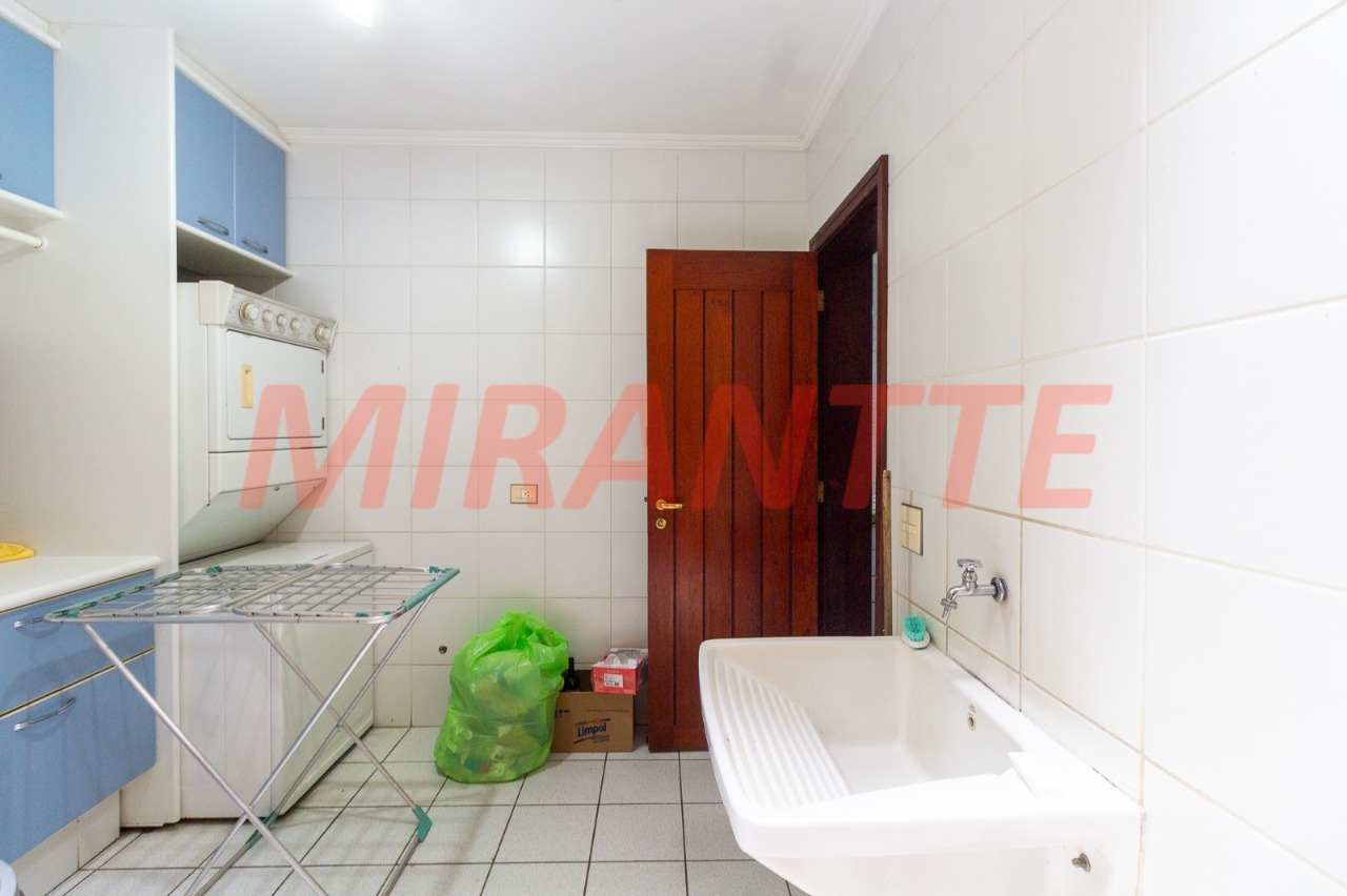 Cond. fechado de 1106m² com 12 quartos em Tremembe